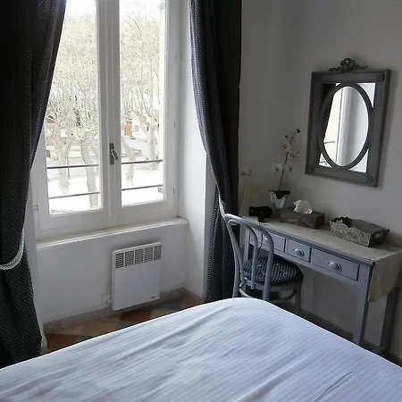 Maison De La Place アパート