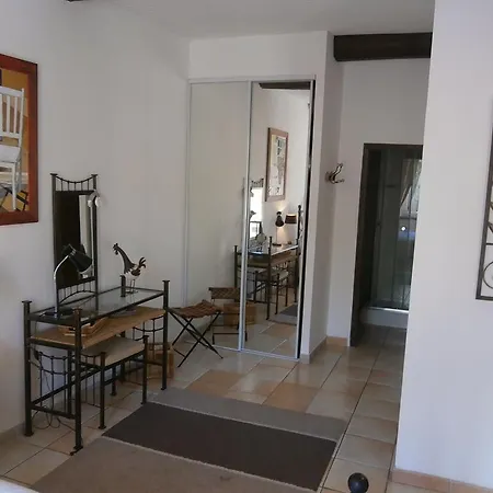 Maison De La Place * サン・シニアン