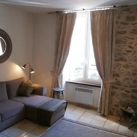 Maison De La Place *