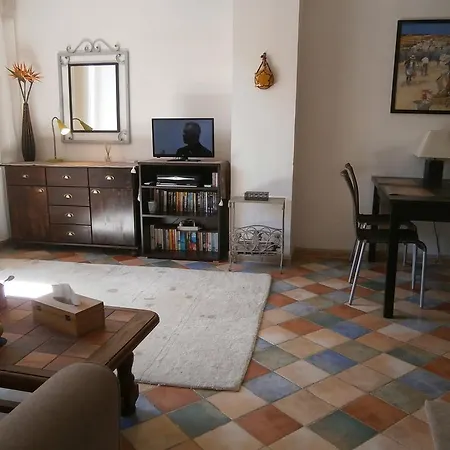 Maison De La Place * サン・シニアン