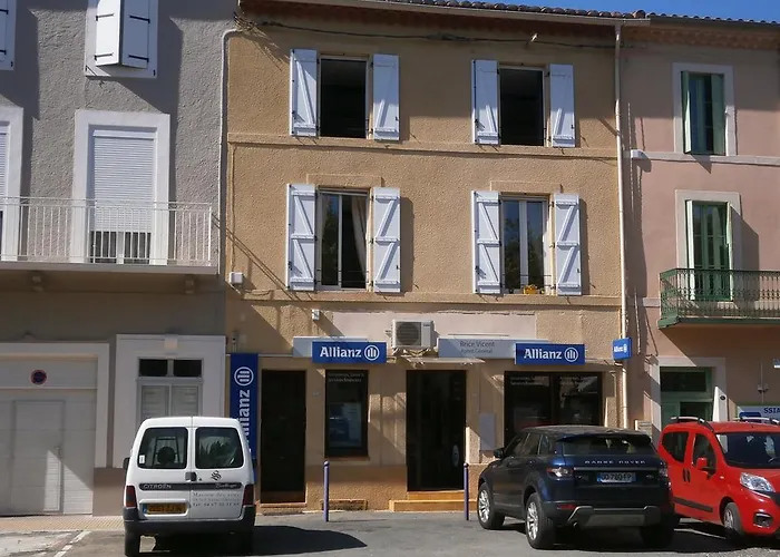 Maison De La Place Appartement *